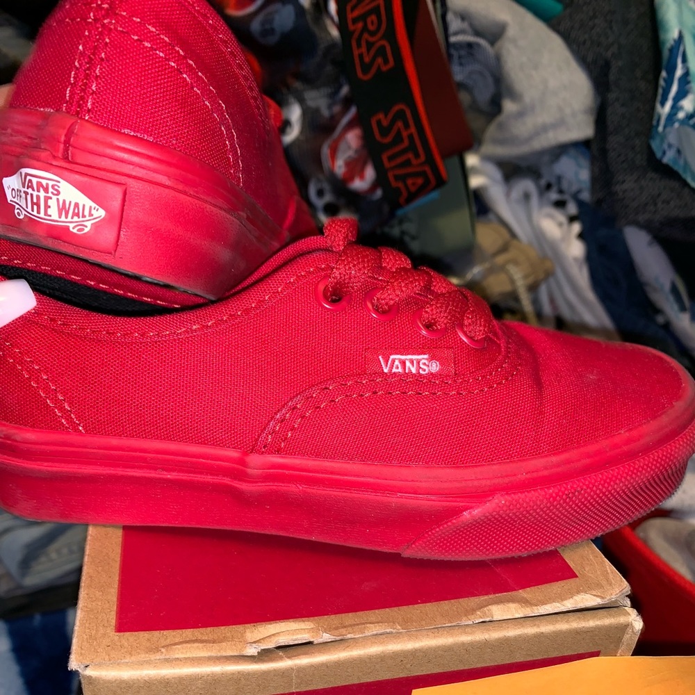 Boys Vans shoes 👞